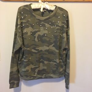 express one eleven oversized camo sweatshirt